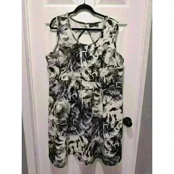 WEDDING GUEST Apt 9 Size 2X Black And White Sleeveless Fit And‎ Flare Dress EUC - Picture 4 of 5